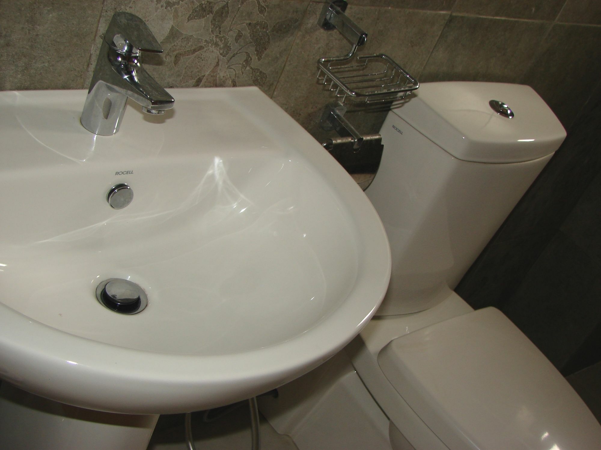 Ocean Breeze Apartment Kolombo Bagian luar foto